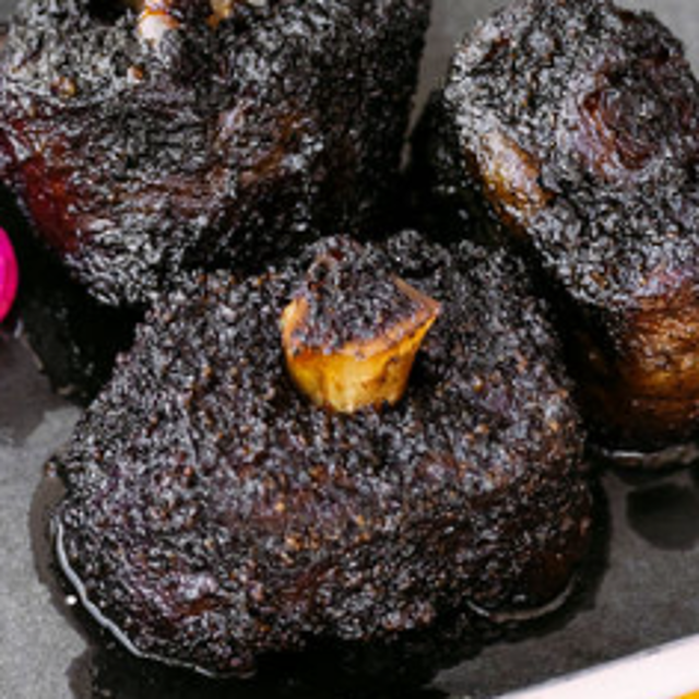 Black Diamond Oxtail.